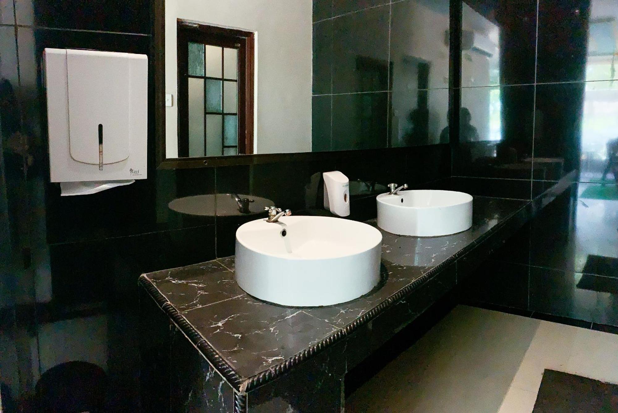 Os Hotel Batu Aji Batam Ngoại thất bức ảnh